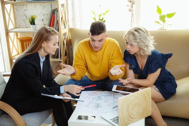 Managing Family Finances: 7 Practical Tips  (图1)